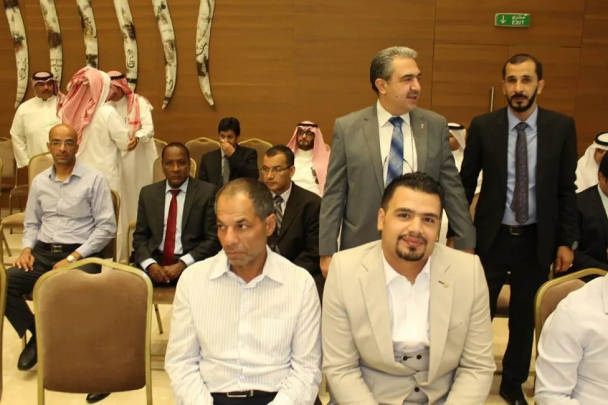 جانب من الضيوف.jpg