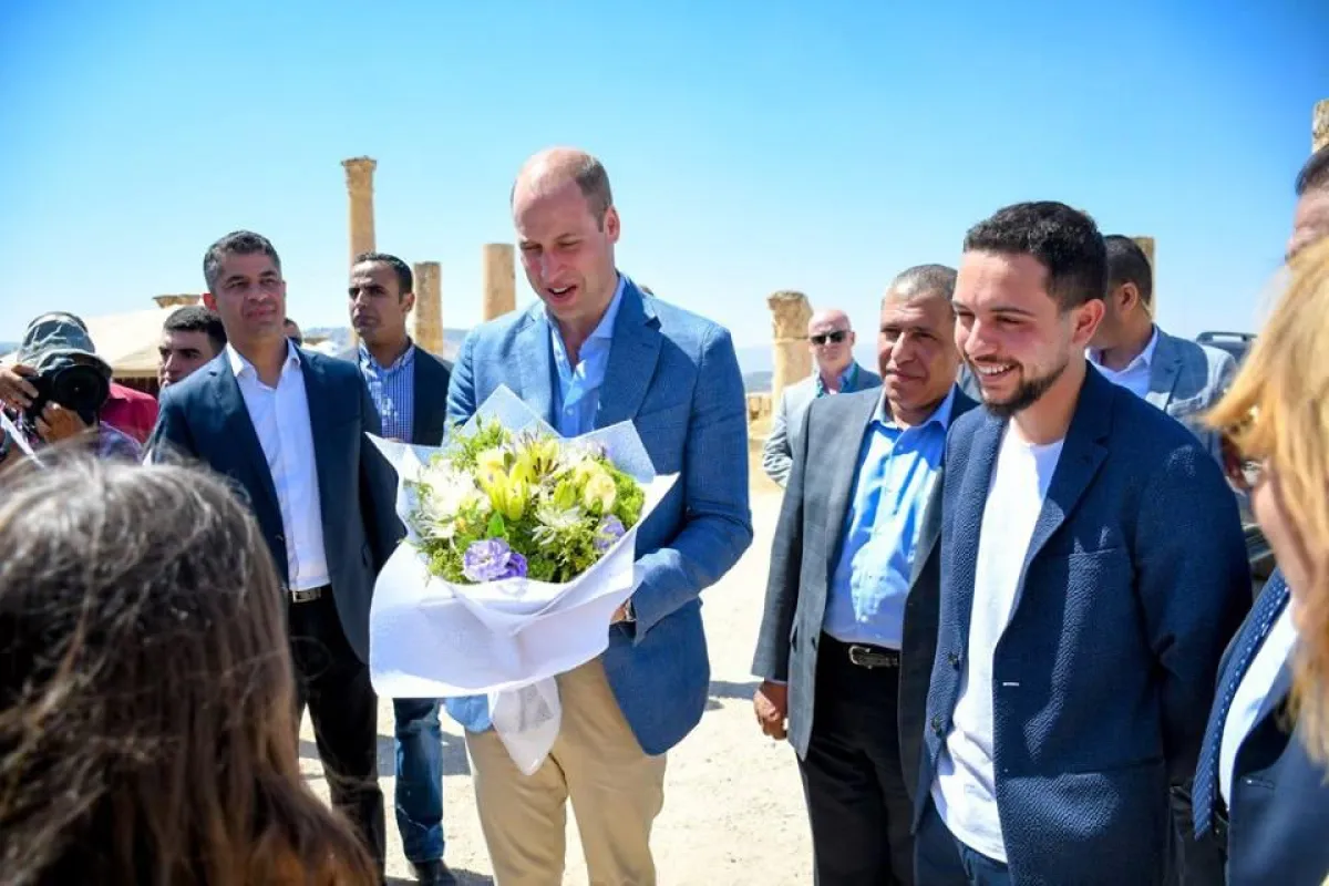 زيارة الأمير الحسين والأمير ويليام لمدينة جرش الأردنية الأثرية.jpg