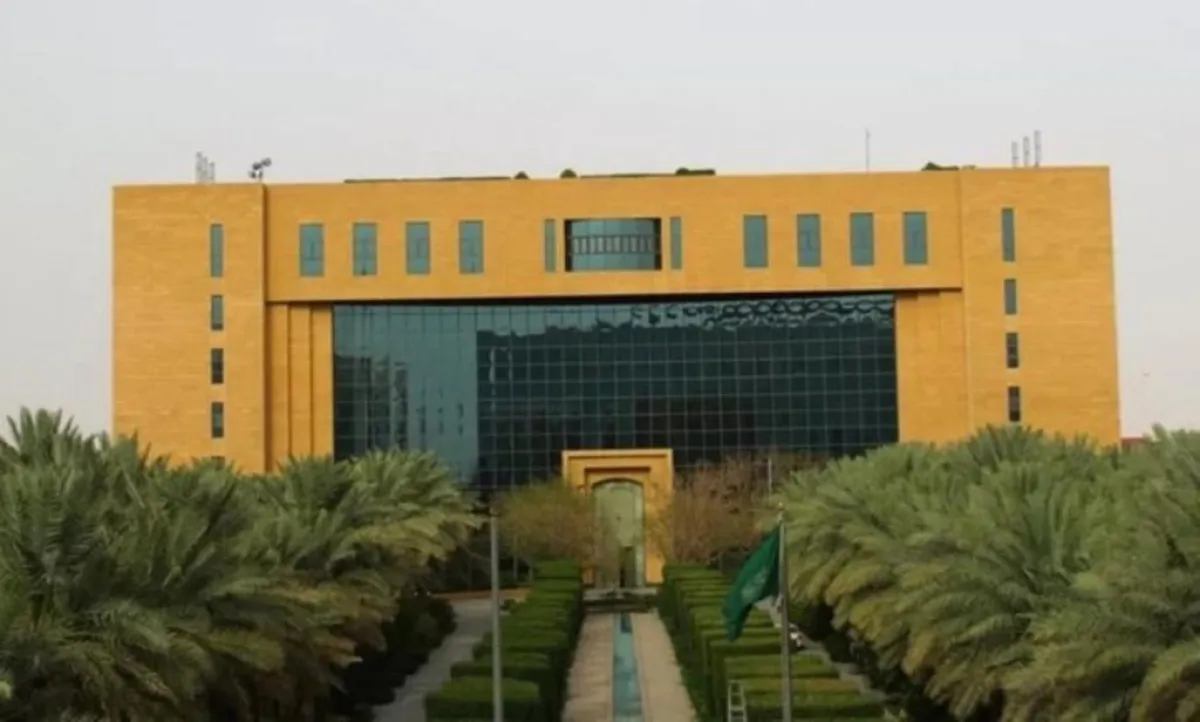 أمانة الرياض تتفاعل مع "صفع عامل النظافة"