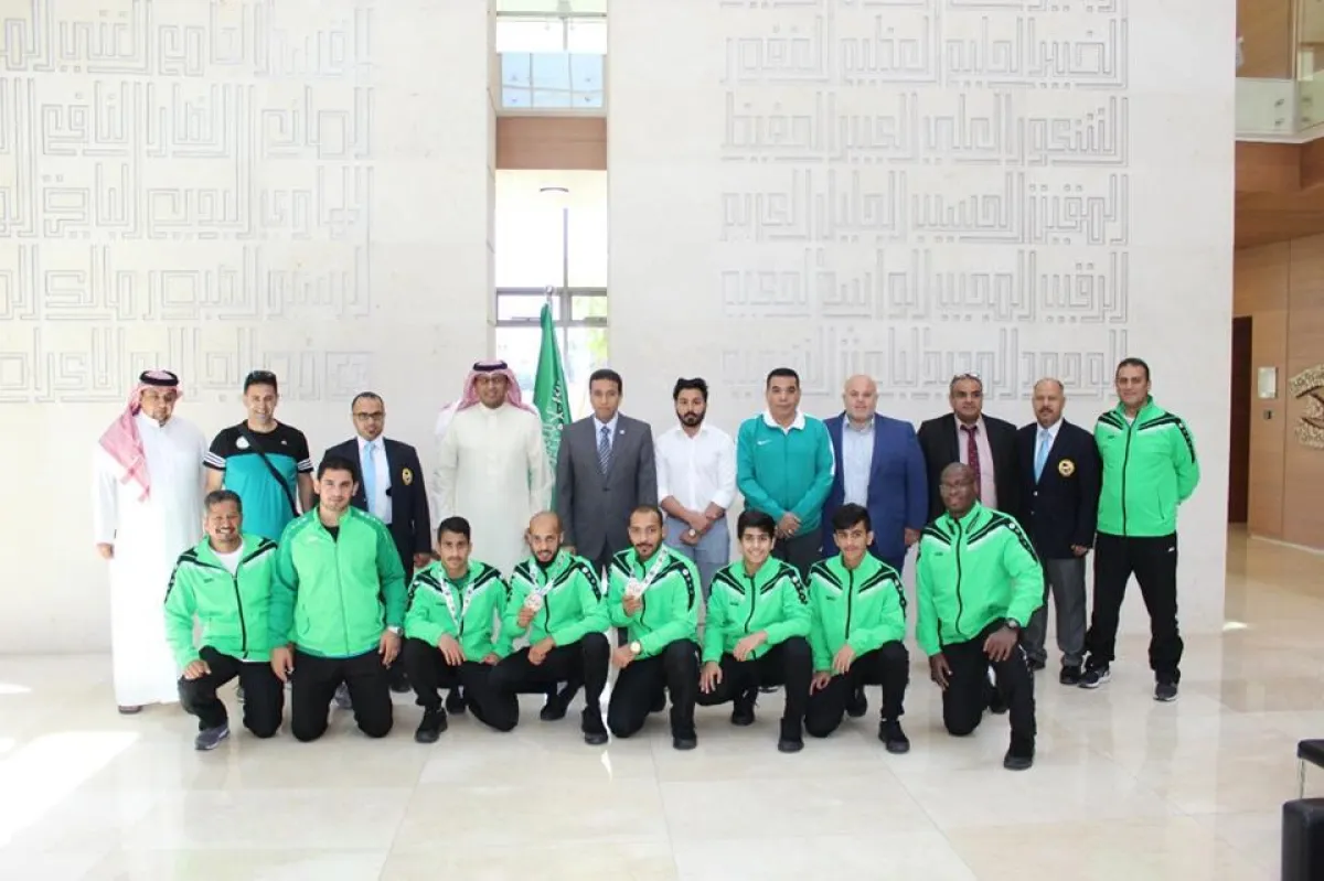 منتخب الكاراتيه السعودي في السفارة.jpg