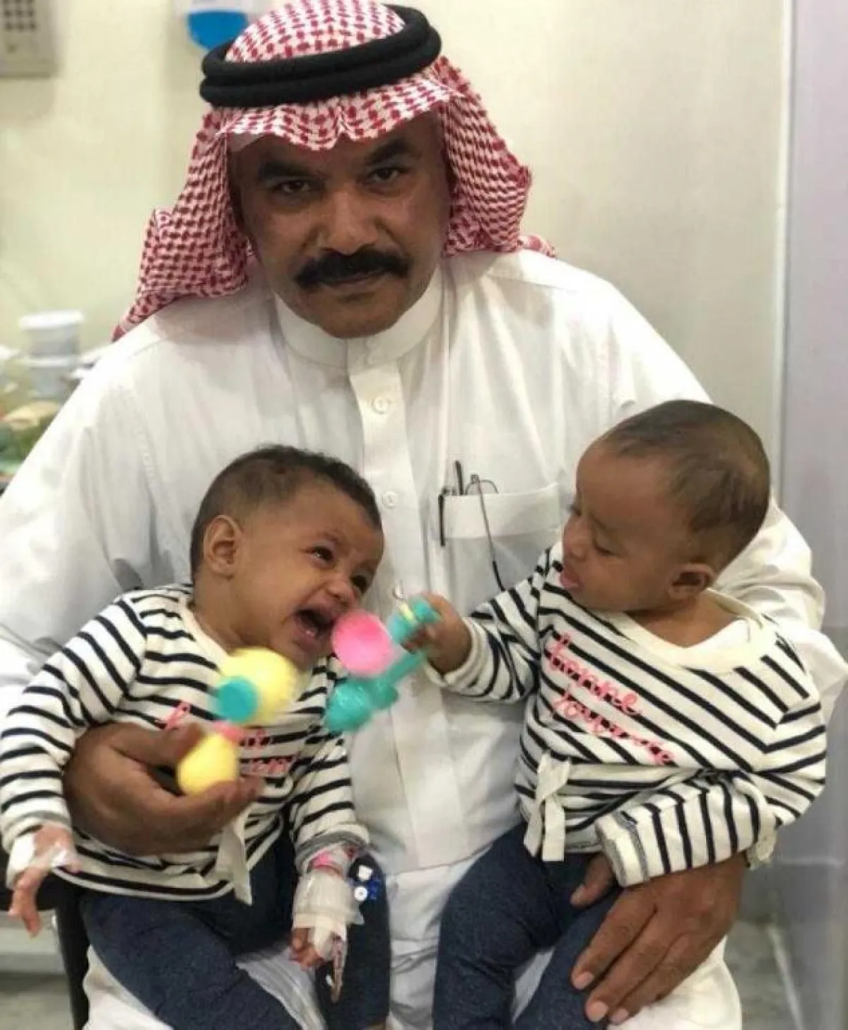 تسليم جود وجوري إلى أسرة حاضنة