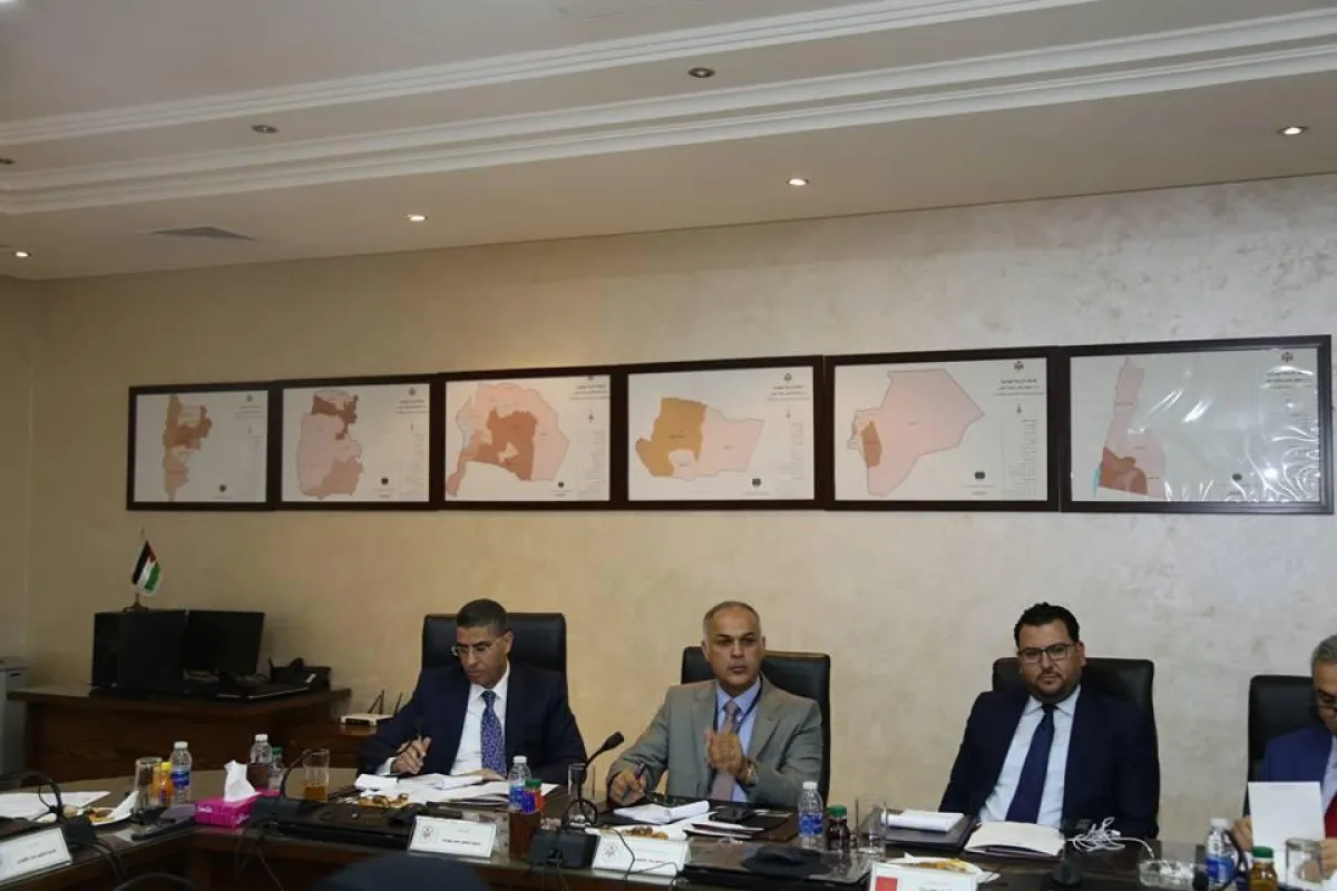 تم مناقشة العديد من القضايا.jpg