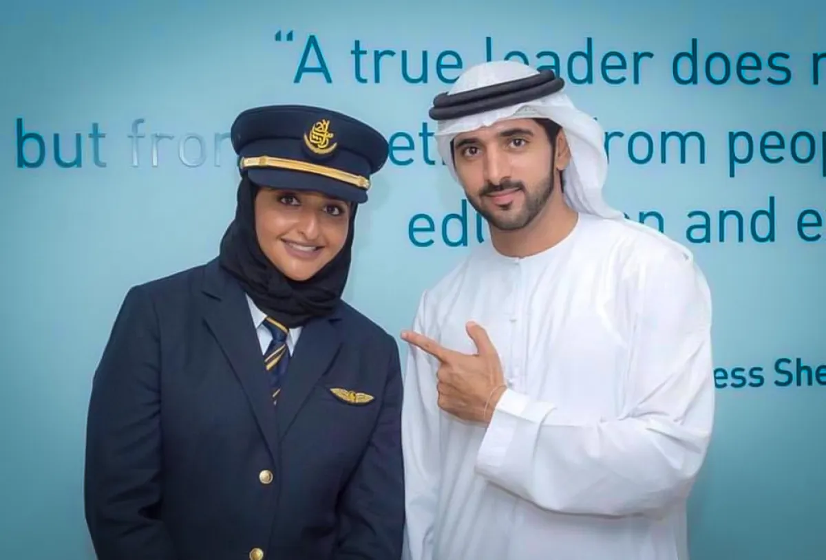 سيدات عربيات يقدن الطائرات