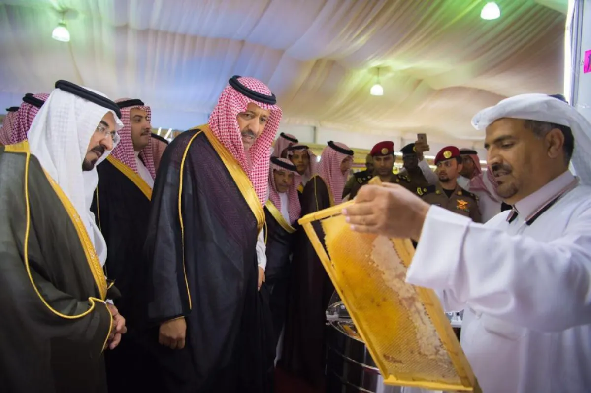 لجنة فحص العسل تتابع يوميًّا ما يُعرض في المهرجان الـ 11