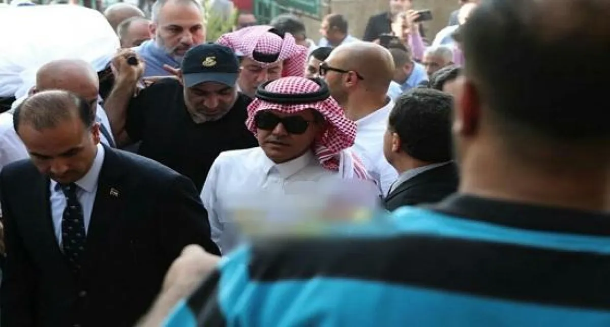 عبد السلام العنزي من عزاء الإعلامي الراحل.jpeg
