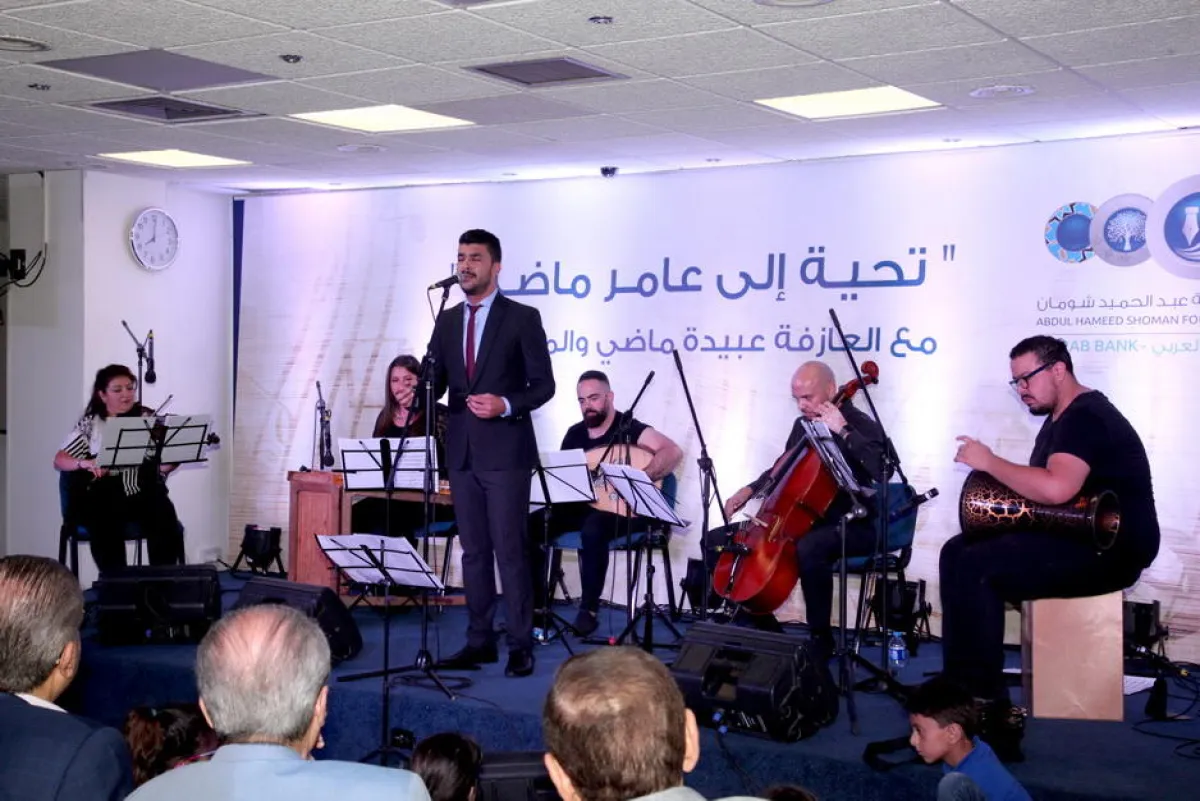 الفنان يزن الصباغ من الأمسية.JPG