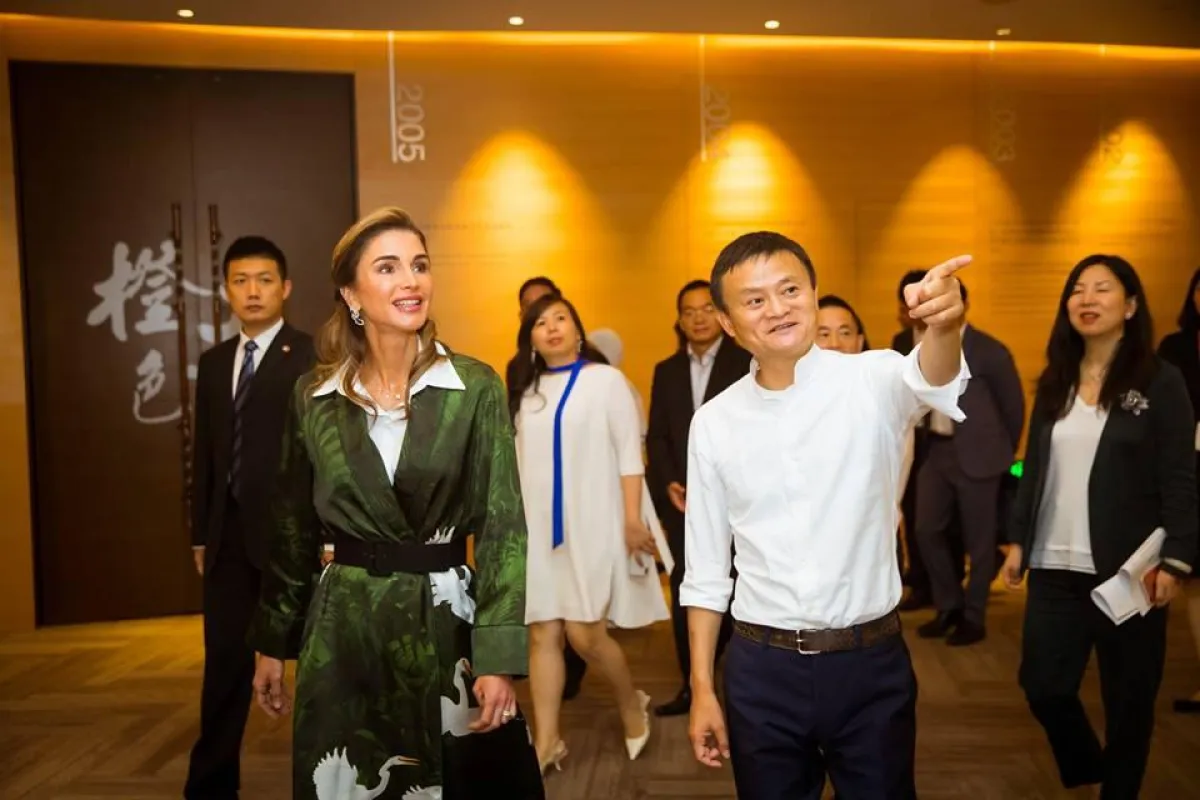 جاك ما يقدم شرحاً موجزاً عن الشركة.jpg