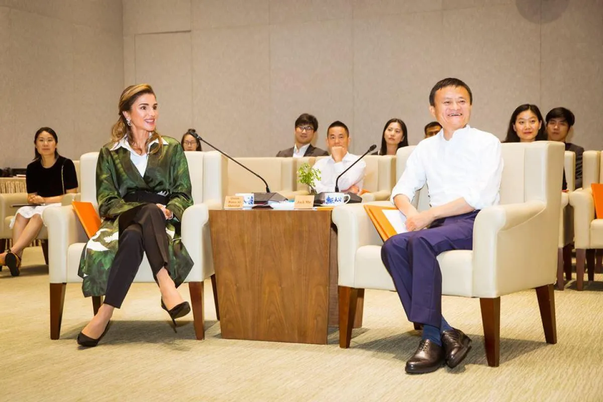 الملكة رانيا وجاك ما من اللقاء.jpg