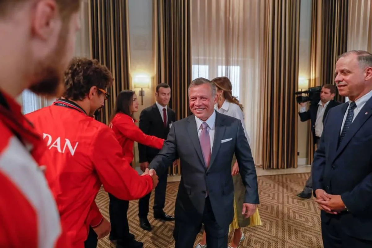 الملك أشاد بإنجازات الوفد.jpg