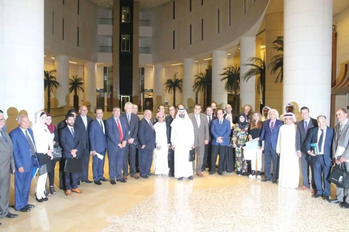 صورة جماعية للمشاركين بالإجتماع.jpg