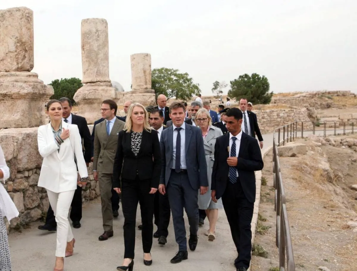 الاميرة فيكتوريا ولية عهد السويد يرافقها زوجها الأمير دانيال. jpg