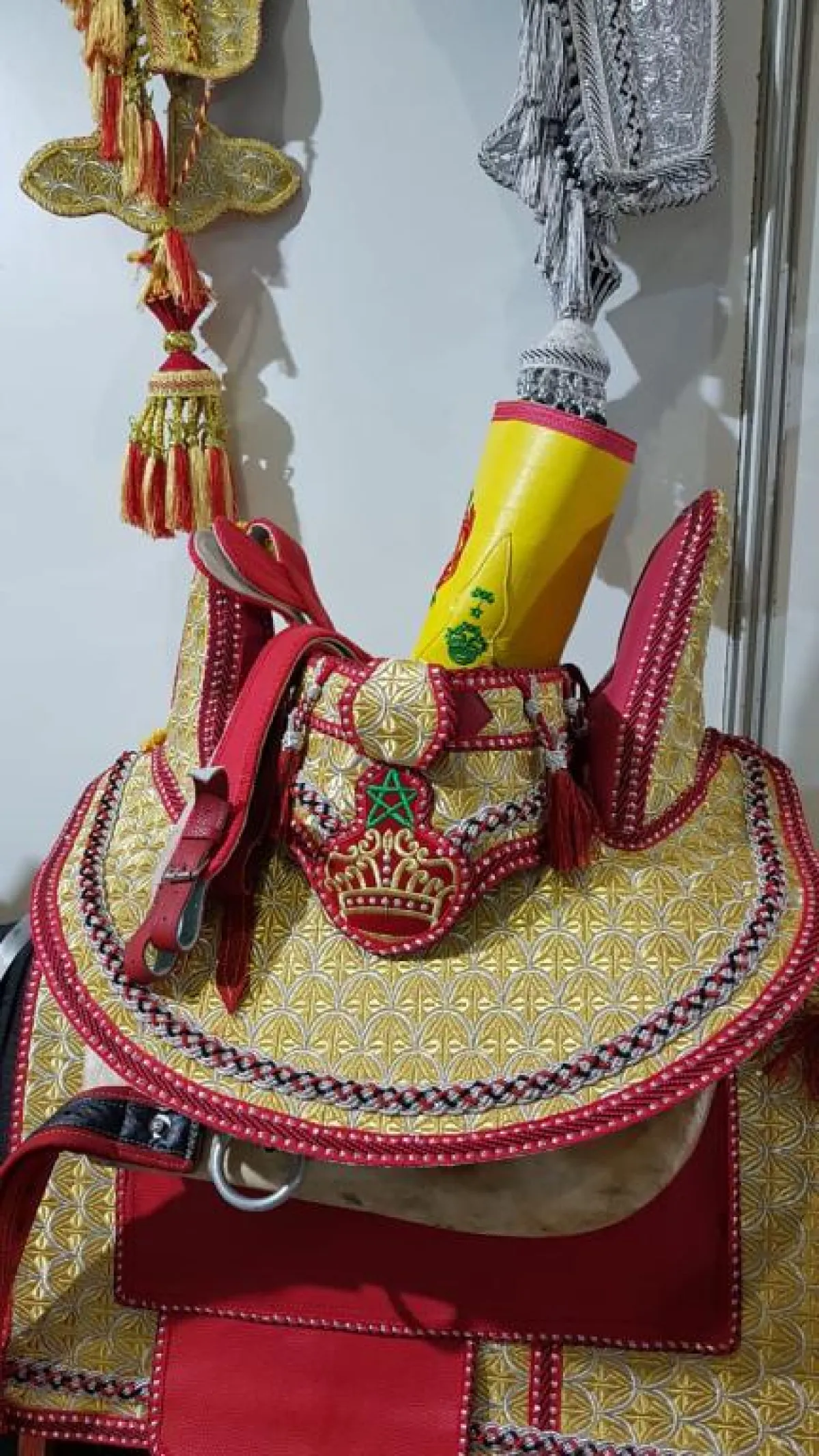 4-سروج للفرسان المغاربة فن تقليدي.jpg