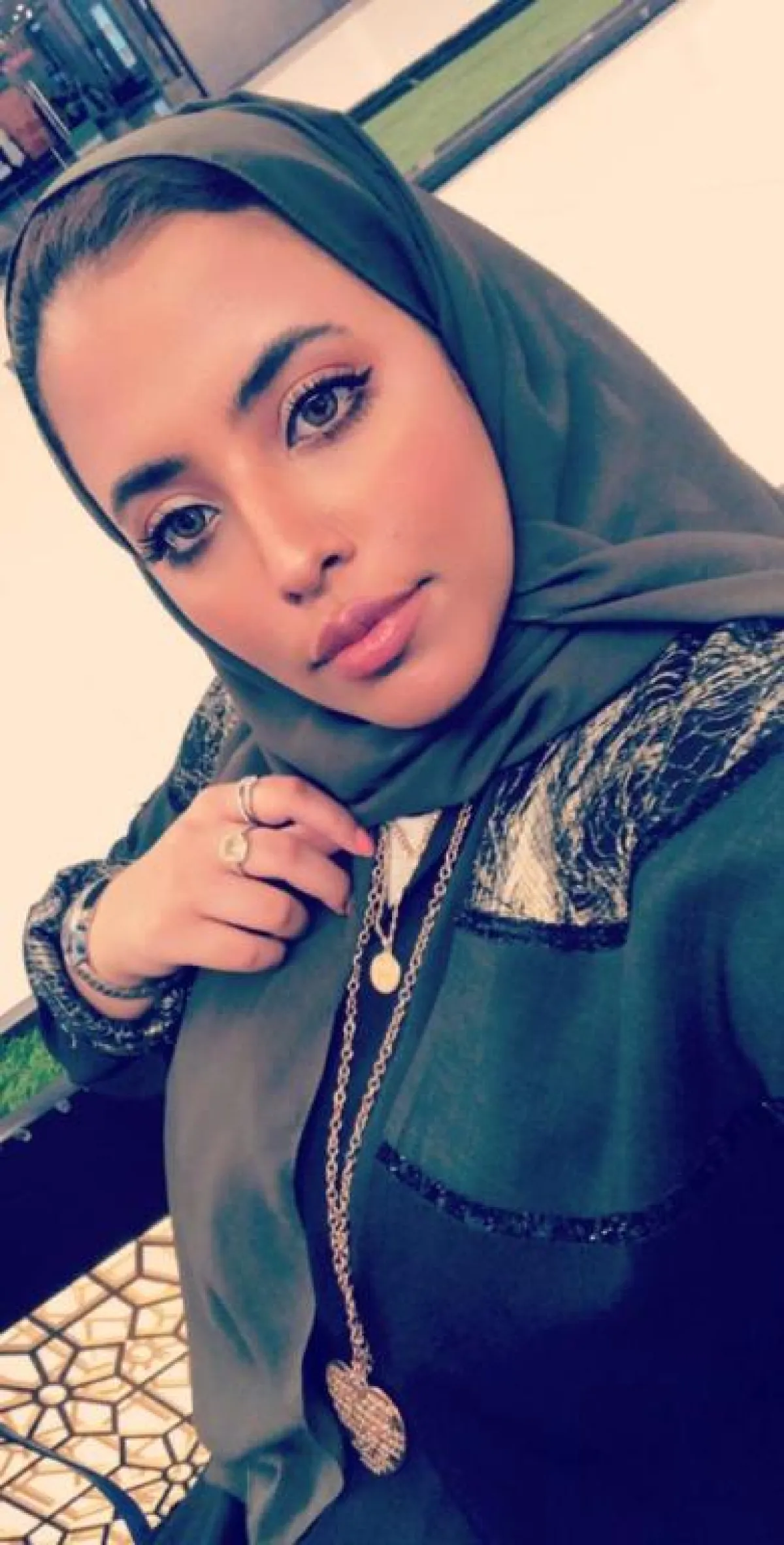 غادة ناصر العبد الله لـ"سيدتي": بدأتُ مسيرتي الفنيةَ بالتمثيلِ أمام الملك