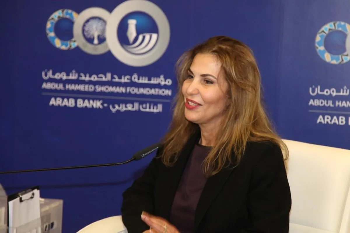 الفنانة الأردنية نادرة عمران.jpg