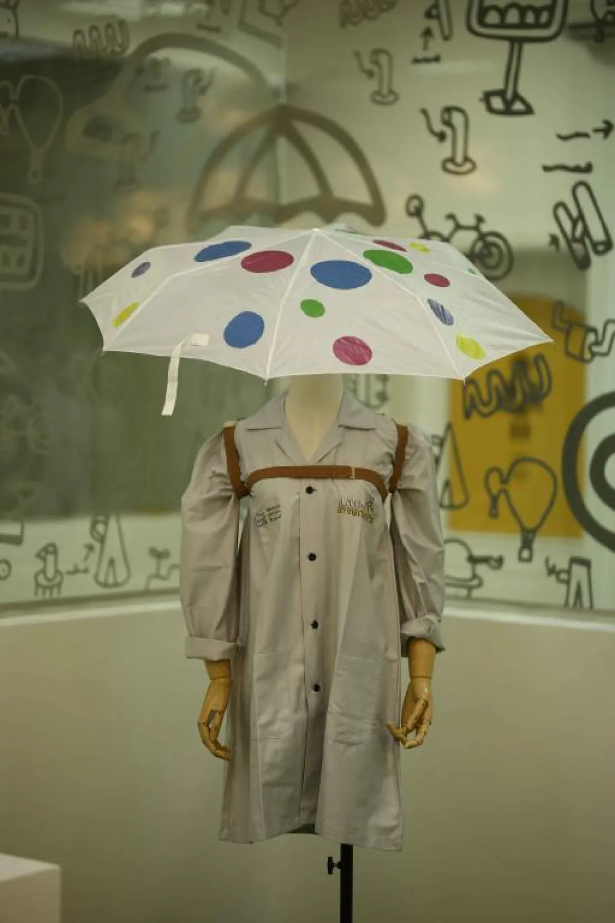 6 - SCB 6 - البيئة - مظلة على الخصر.jpg