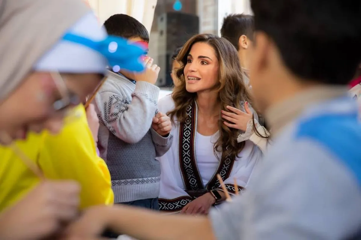 مشاركة الملكة رانيا في احتفال عيد الأم.jpg