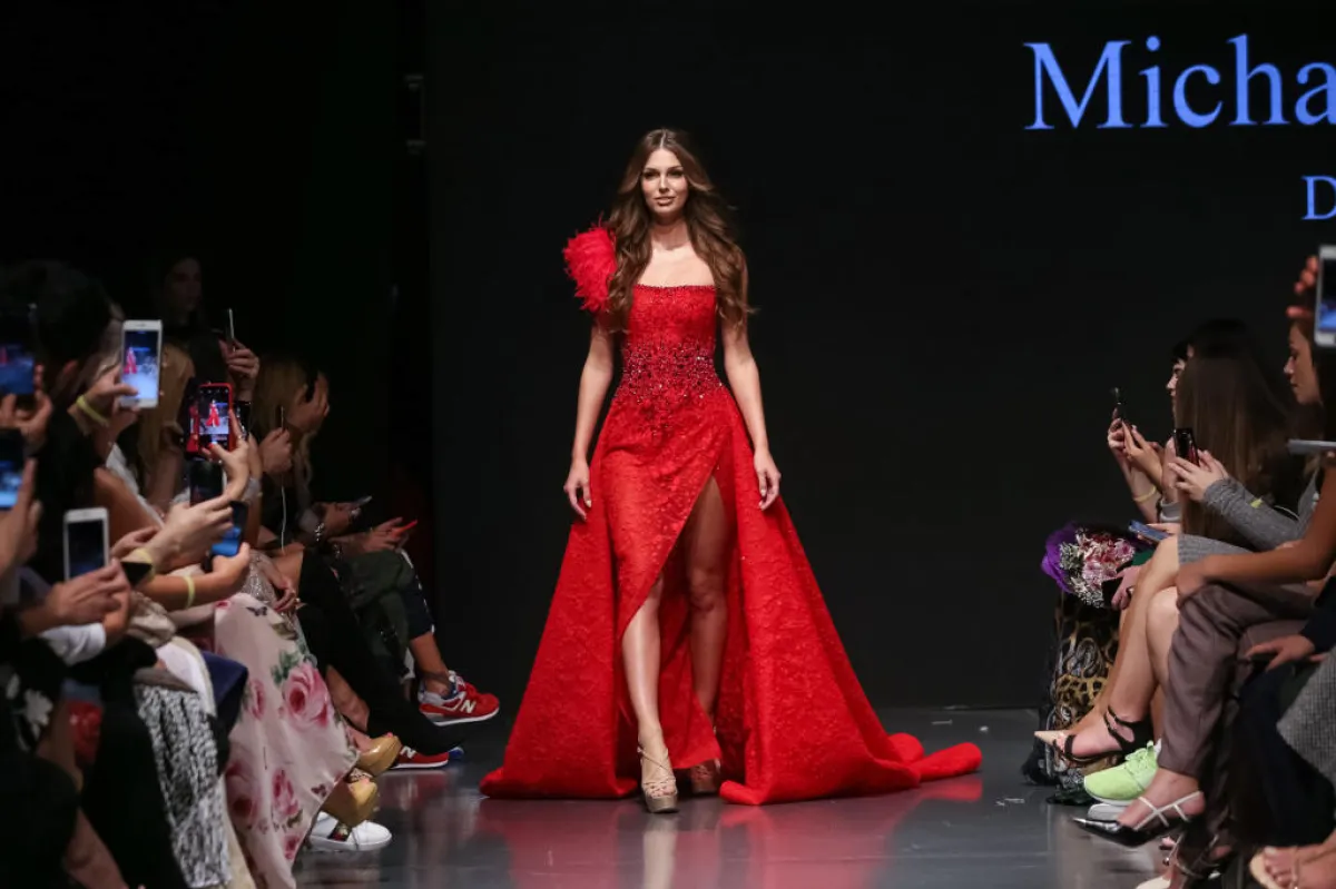 Michael-Cinco-Pre-Fall-2019-8351.jpg