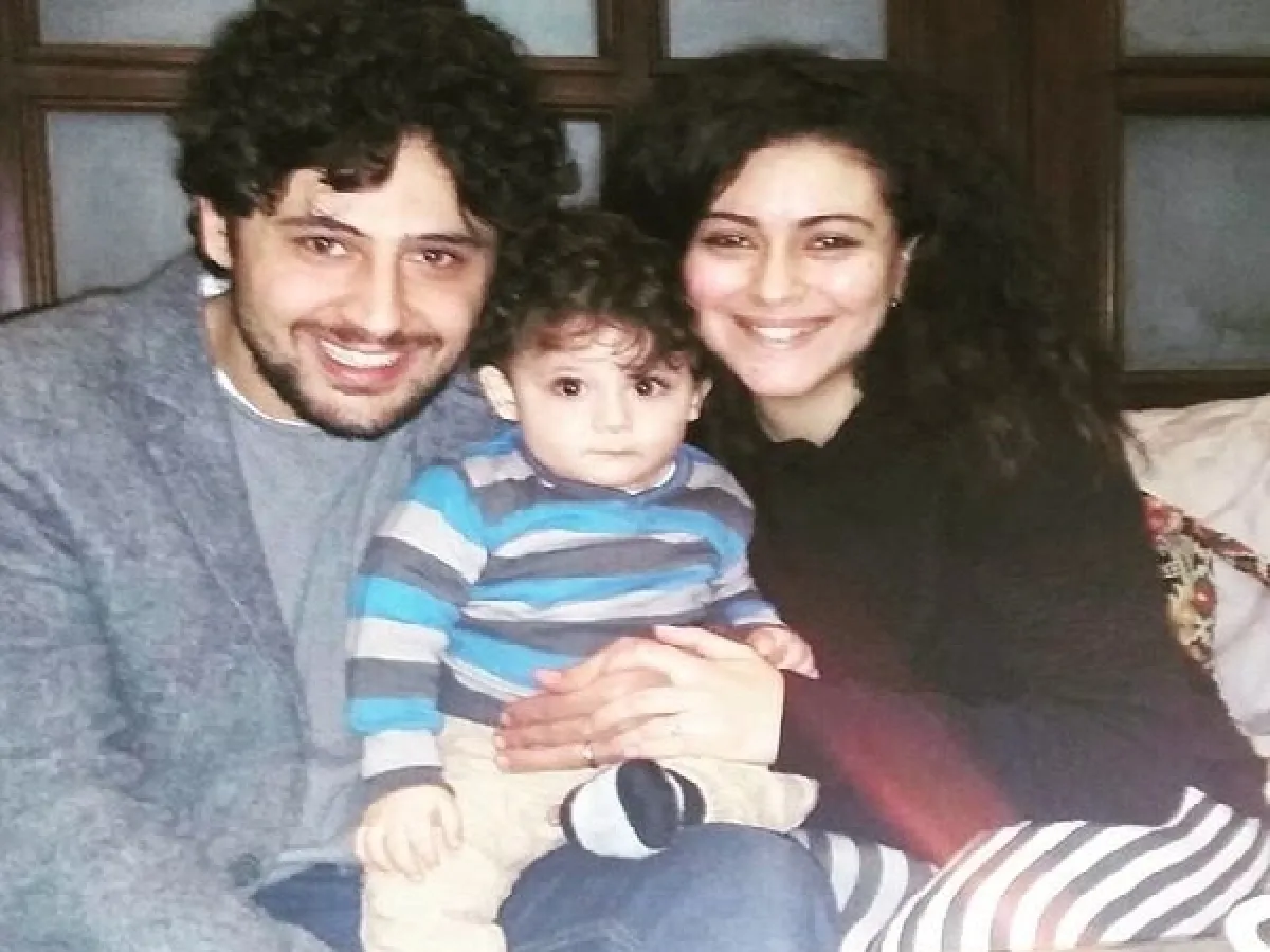 حازم زيدان ونهى عابدين وابنهما