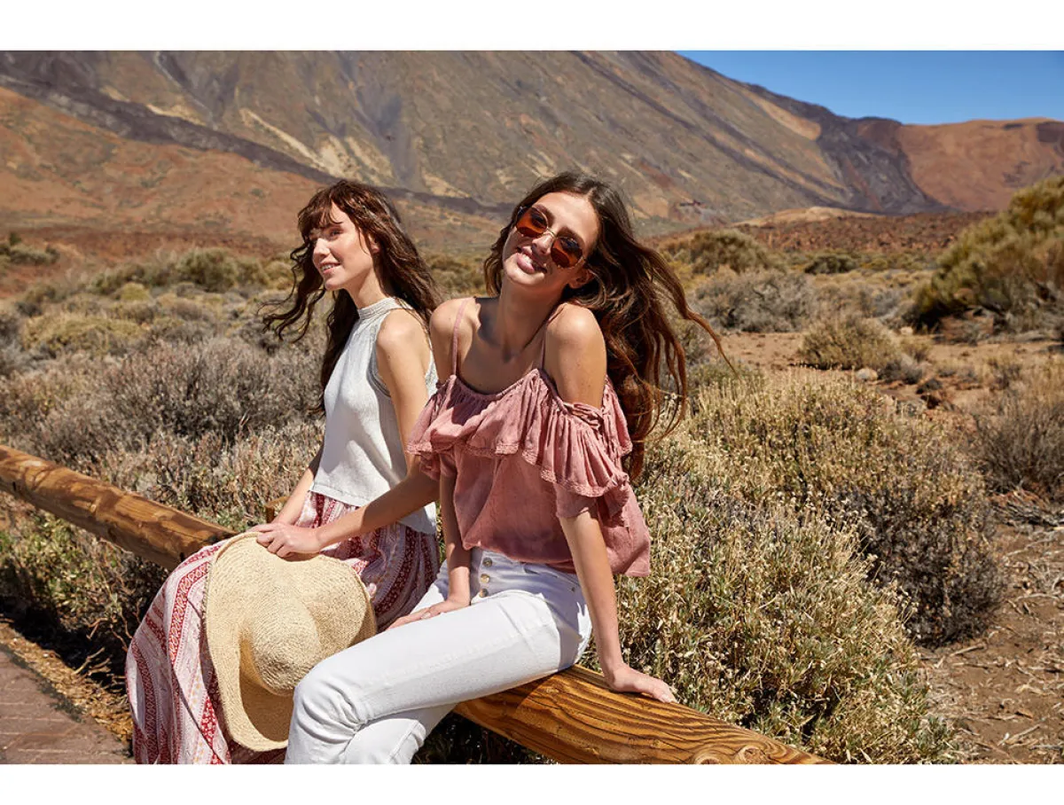 SPRINGFIELD تقدّم أفضل العروض في إطار مفاجآت صيف دبي