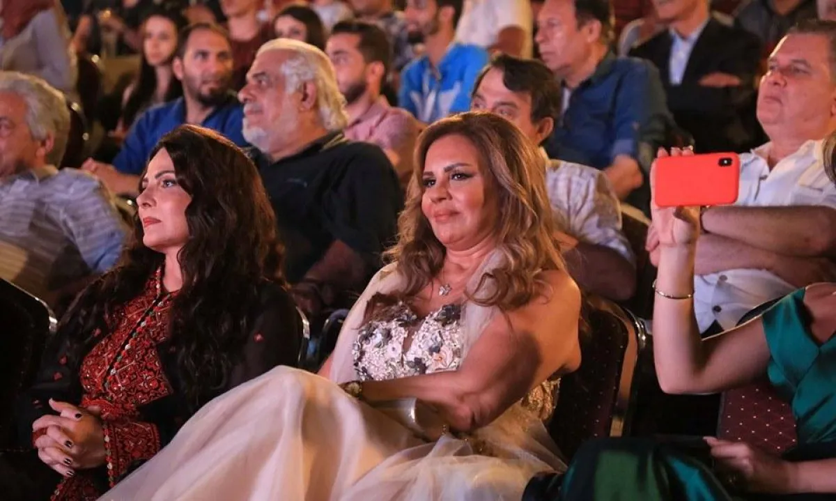 الفنانة السورية سلمى المصري.jpg