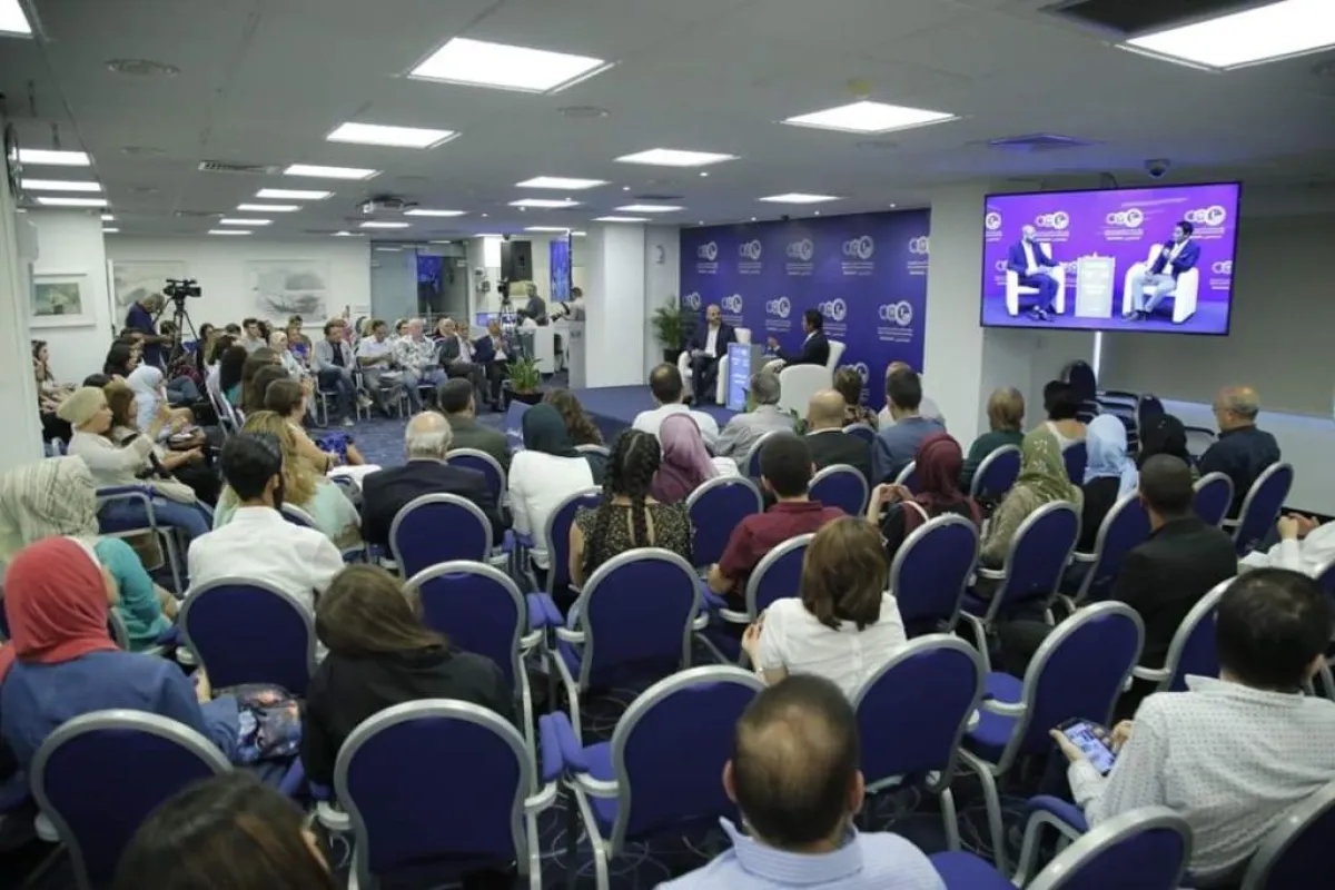 جمهور كبير حضر اللقاء.jpg