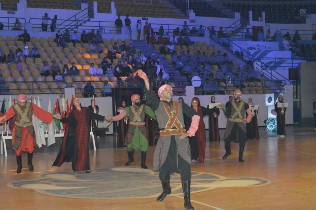 لقطات من حفل الافتتاح.jpg