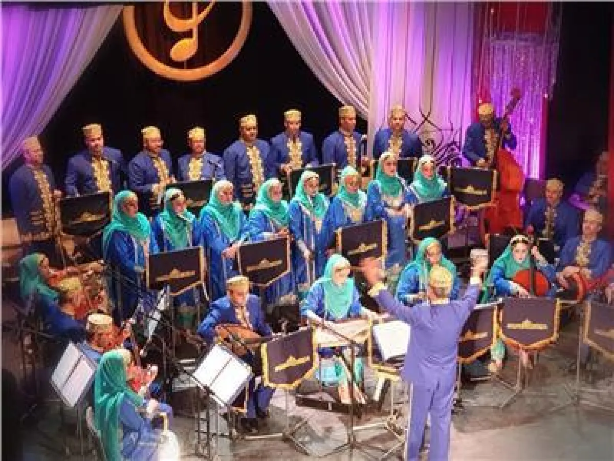 فرقة الموسيقي العمانية 2.jpg