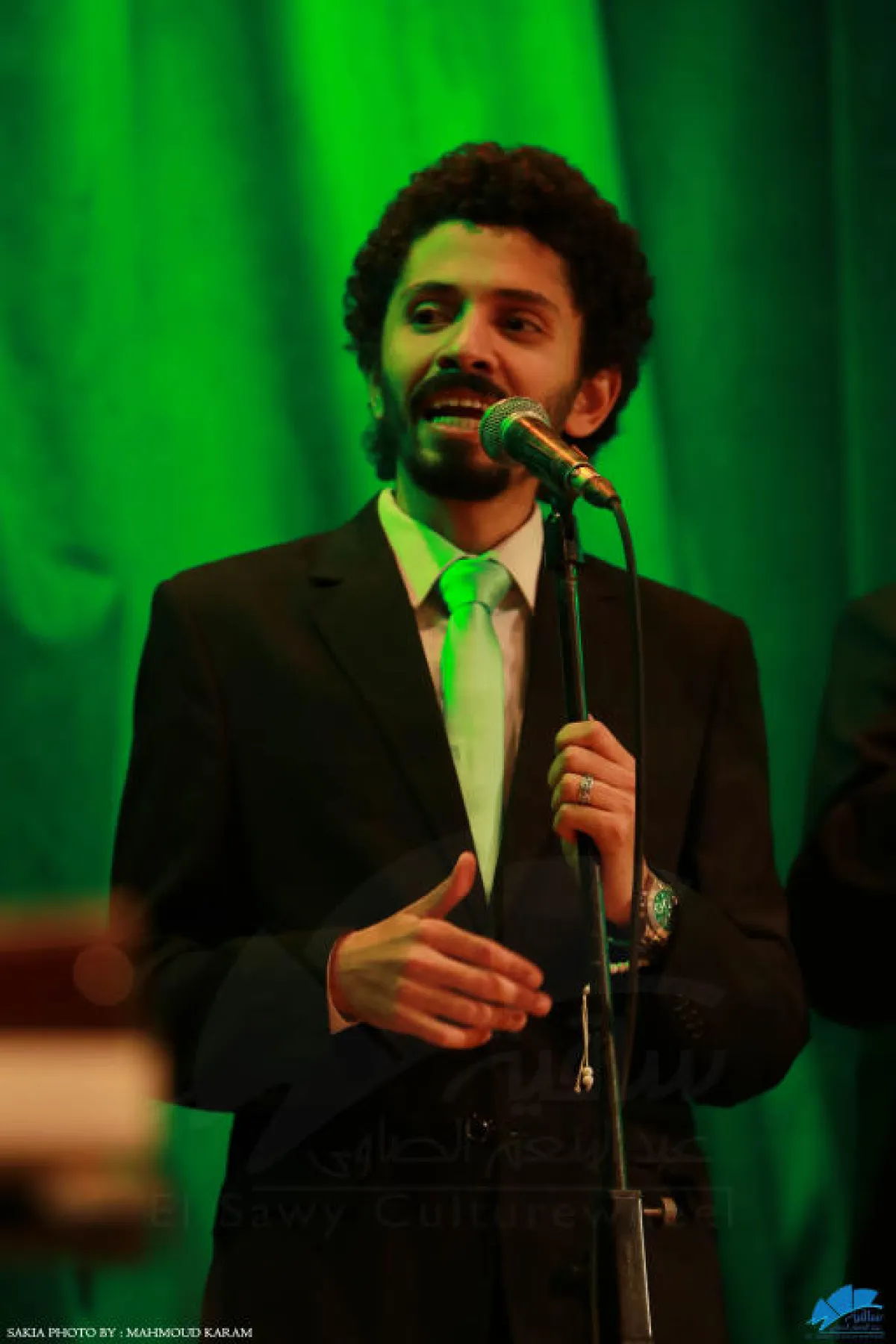 3.jpgاحد اعضاء الفرقة