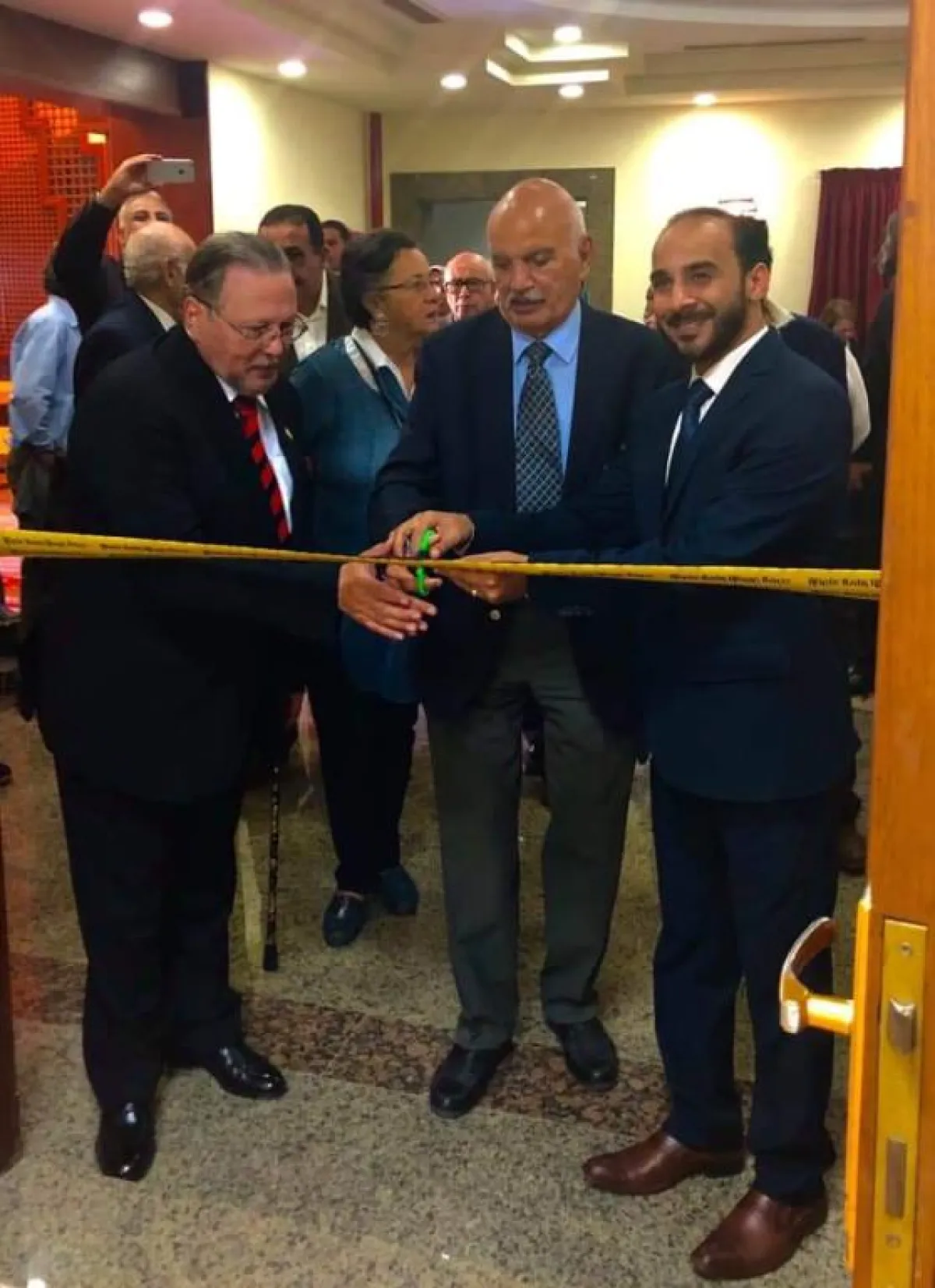 الدكتور فتحي صالح يفتتح بانوراما التراث 3.jpg