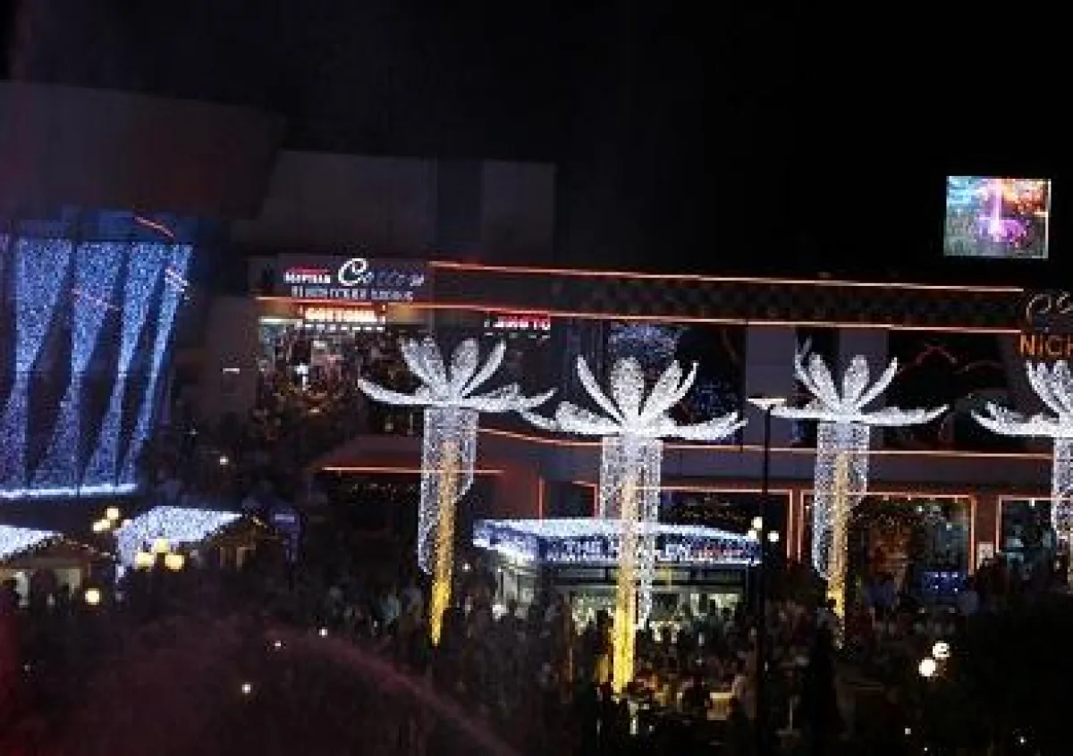 1.jpg مهرجان الإضاءة