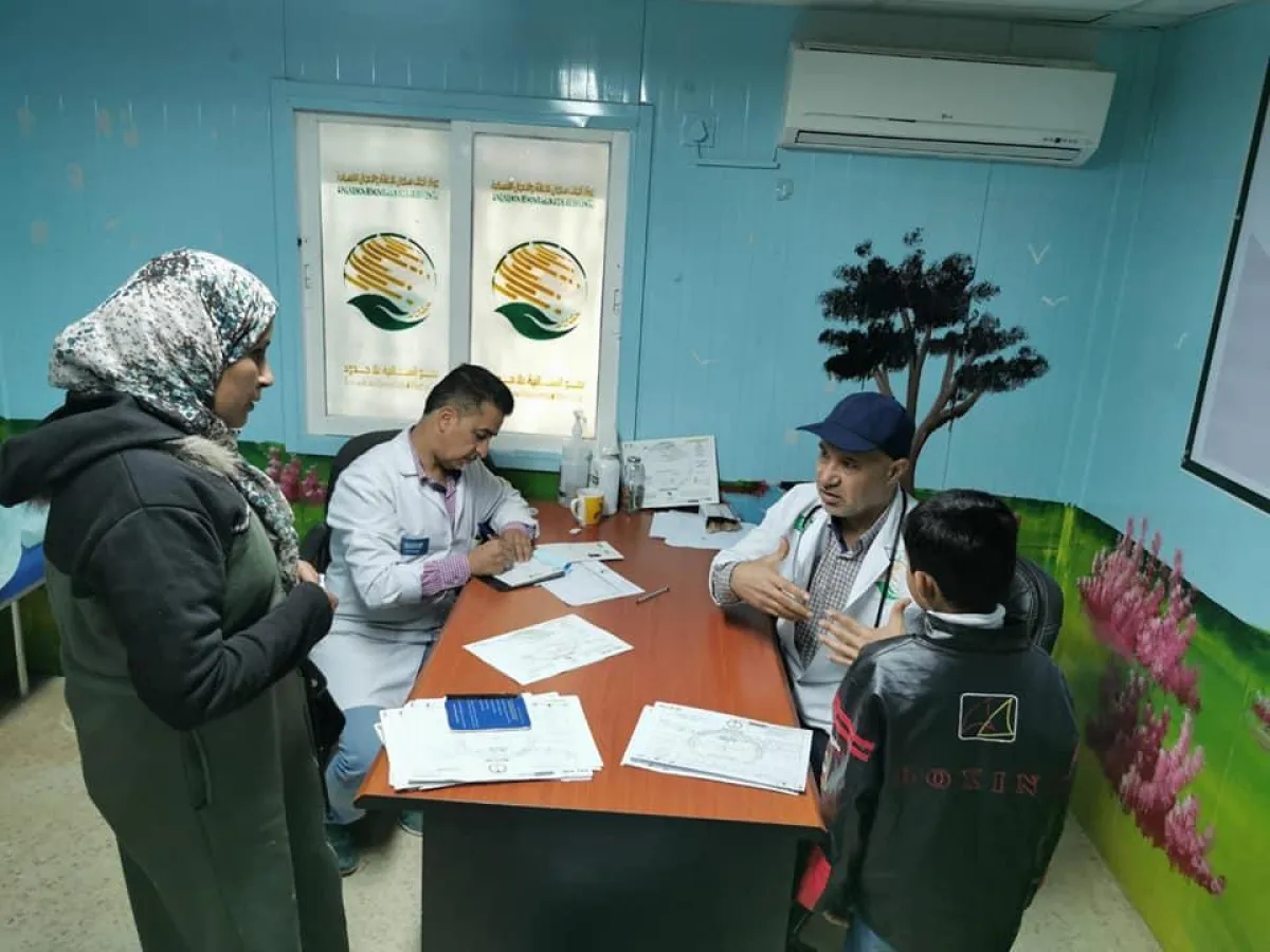 الخدمات الطبية والرعاية الصحية للأمهات والأطفال.jpg