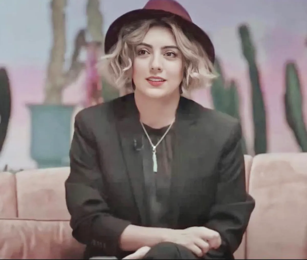 الفنانة هيا عبد السلام