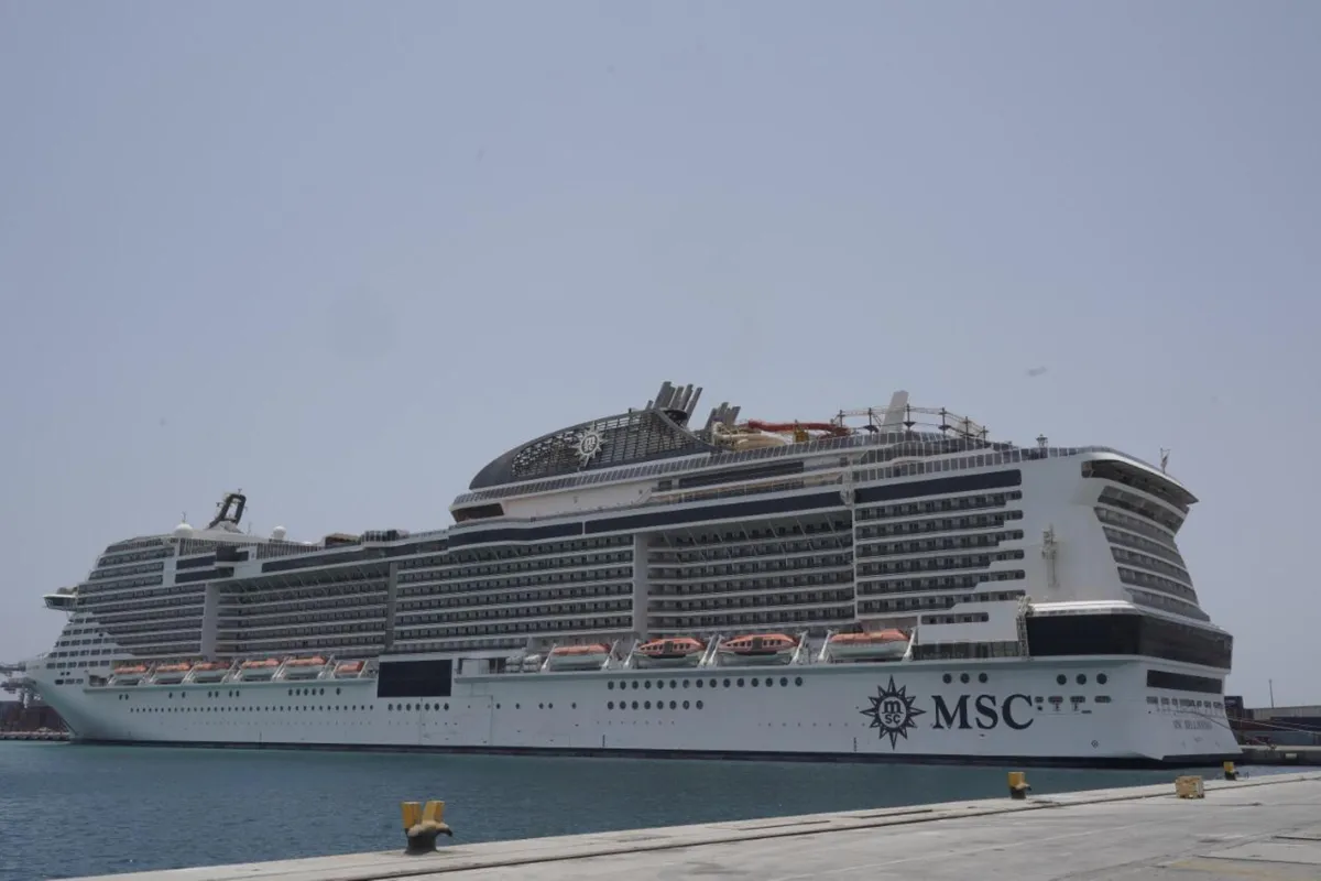 25 متدرباً ومتدربة جامعياً يُديرون "التواصل السياحي" على متن رحلات الكروز البحرية