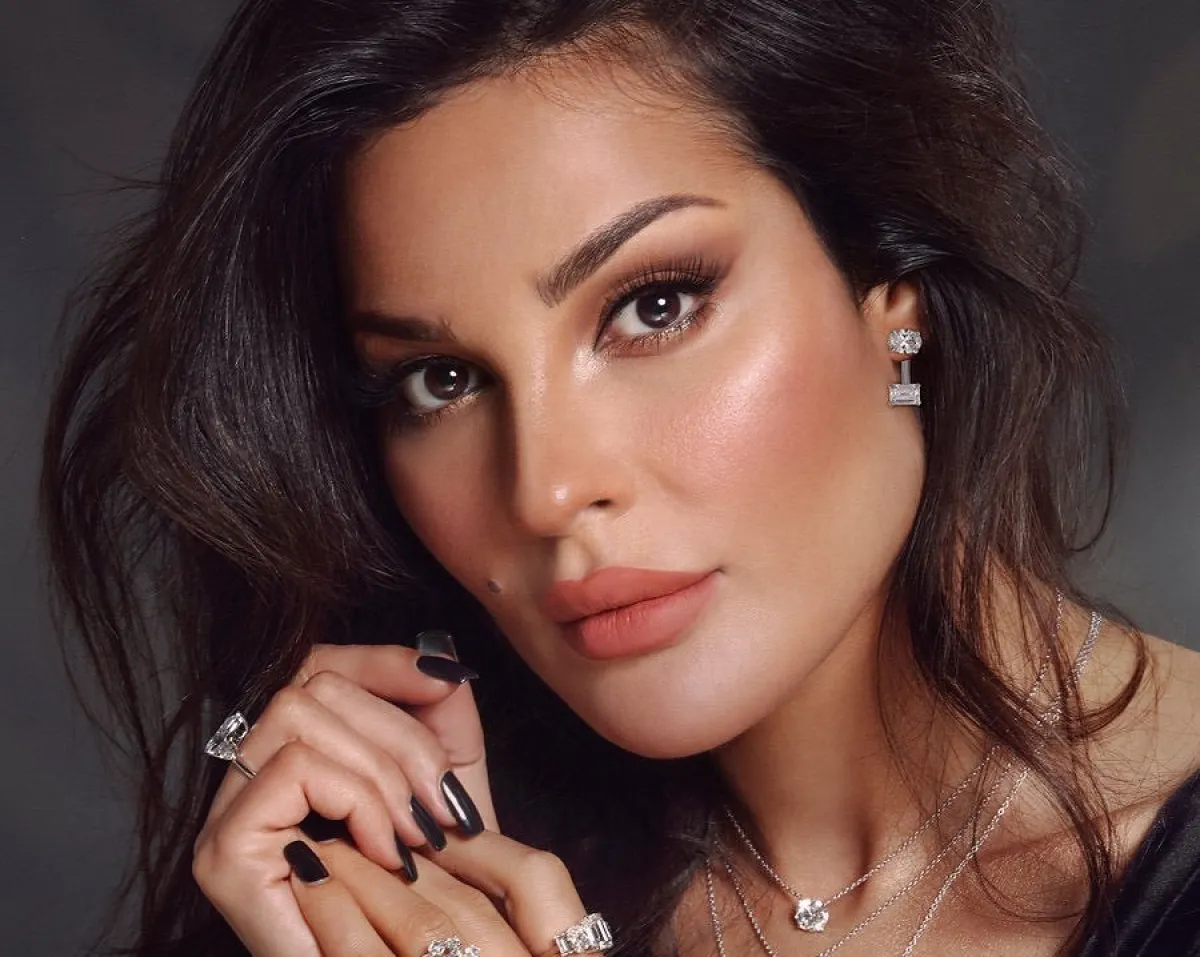 النجمة نادين نسيب نجيم.. الصورة من حسابها على انستغرام