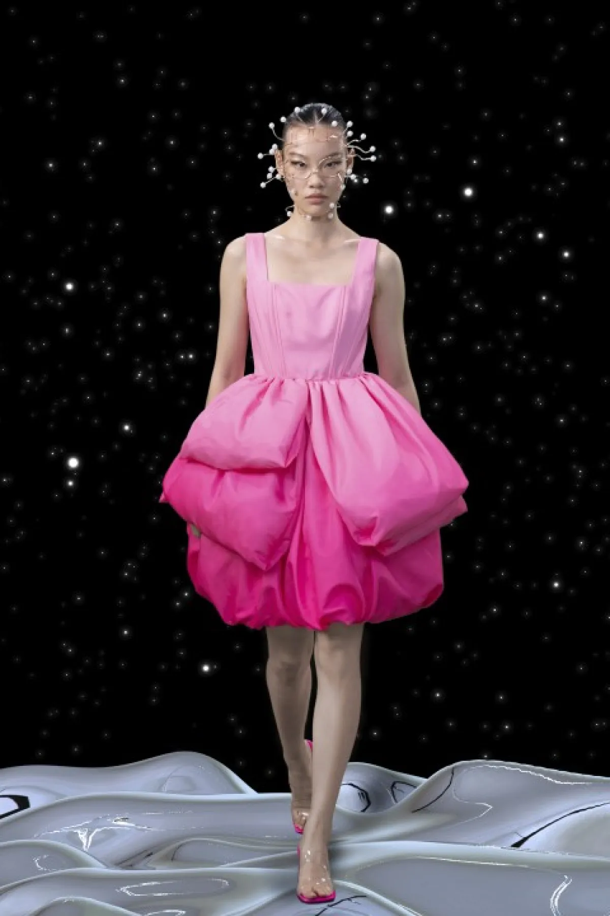 أنناكيكي  Annakiki