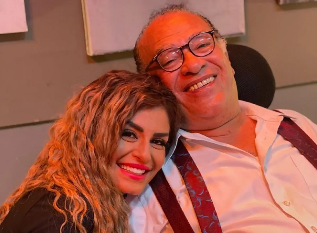 صلاح عبد الله ومنة فضالي في ظهوره الأول بعد إصابته بأزمة قلبية.. الصورة  من حساب منة فضالي على انستقرام