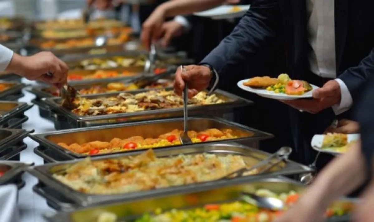 دراسة تحذر من أطعمة ترتبط بزيادة الوزن مدى الحياة 