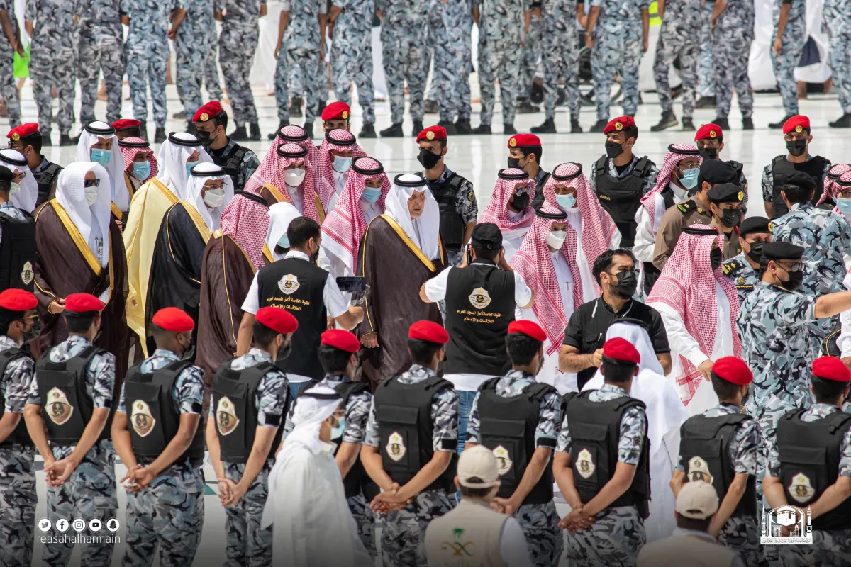 مراسم غسل الكعبة المشرفة