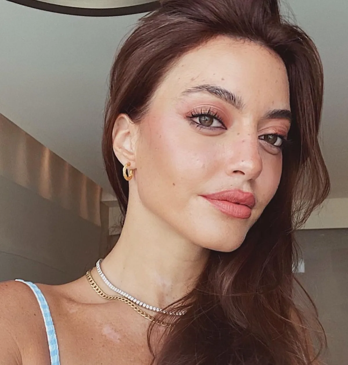 مكياج عيون من كارن وازن