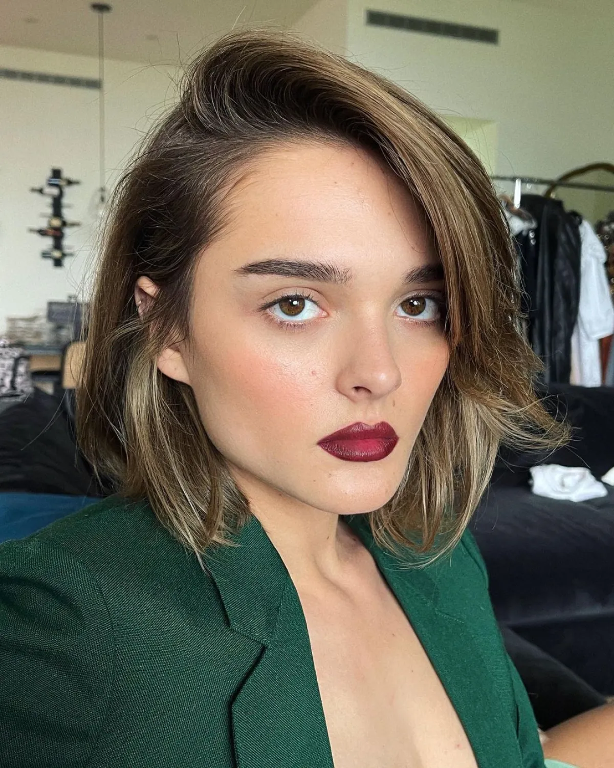 احمر شفاه برغندي