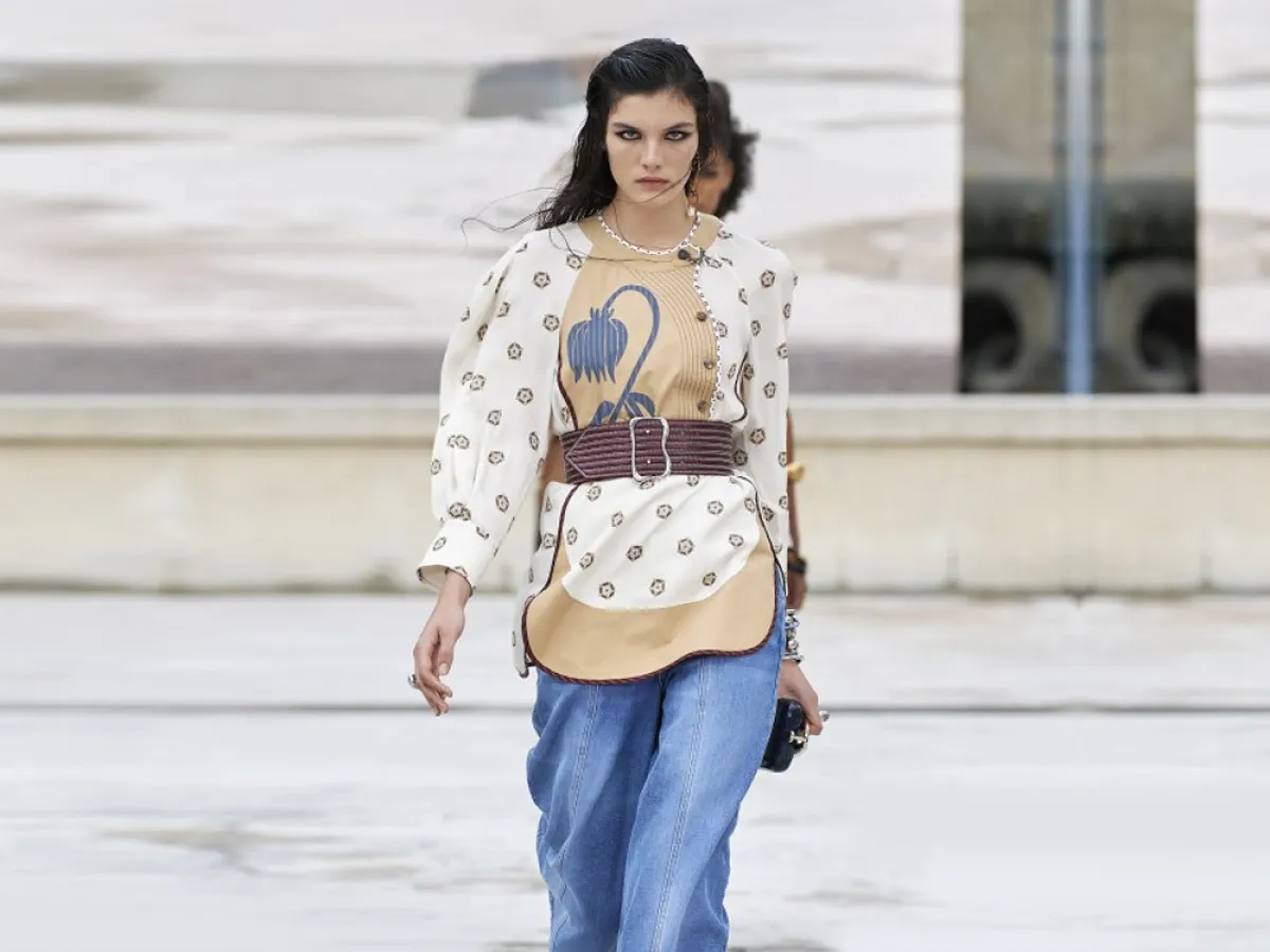 الجينز بأسلوب عصري