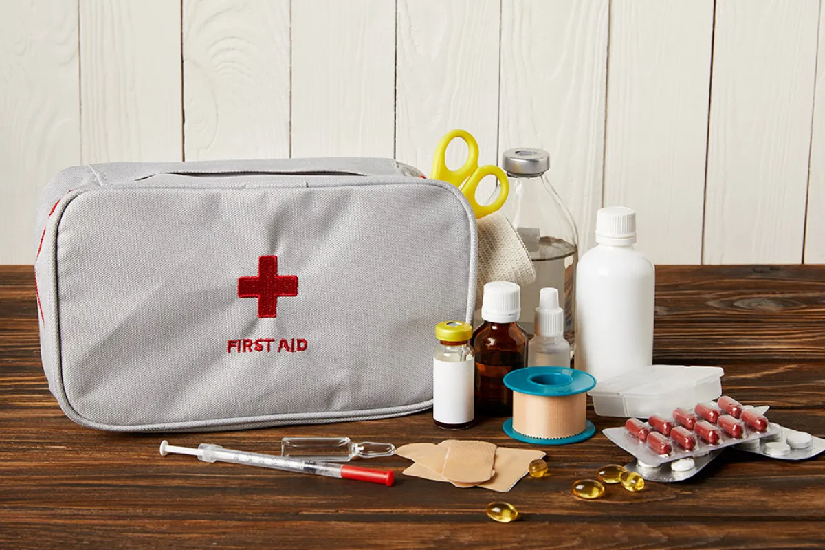 أهم الإسعافات الأولية لعلاج جروح وكدمات الأطفال