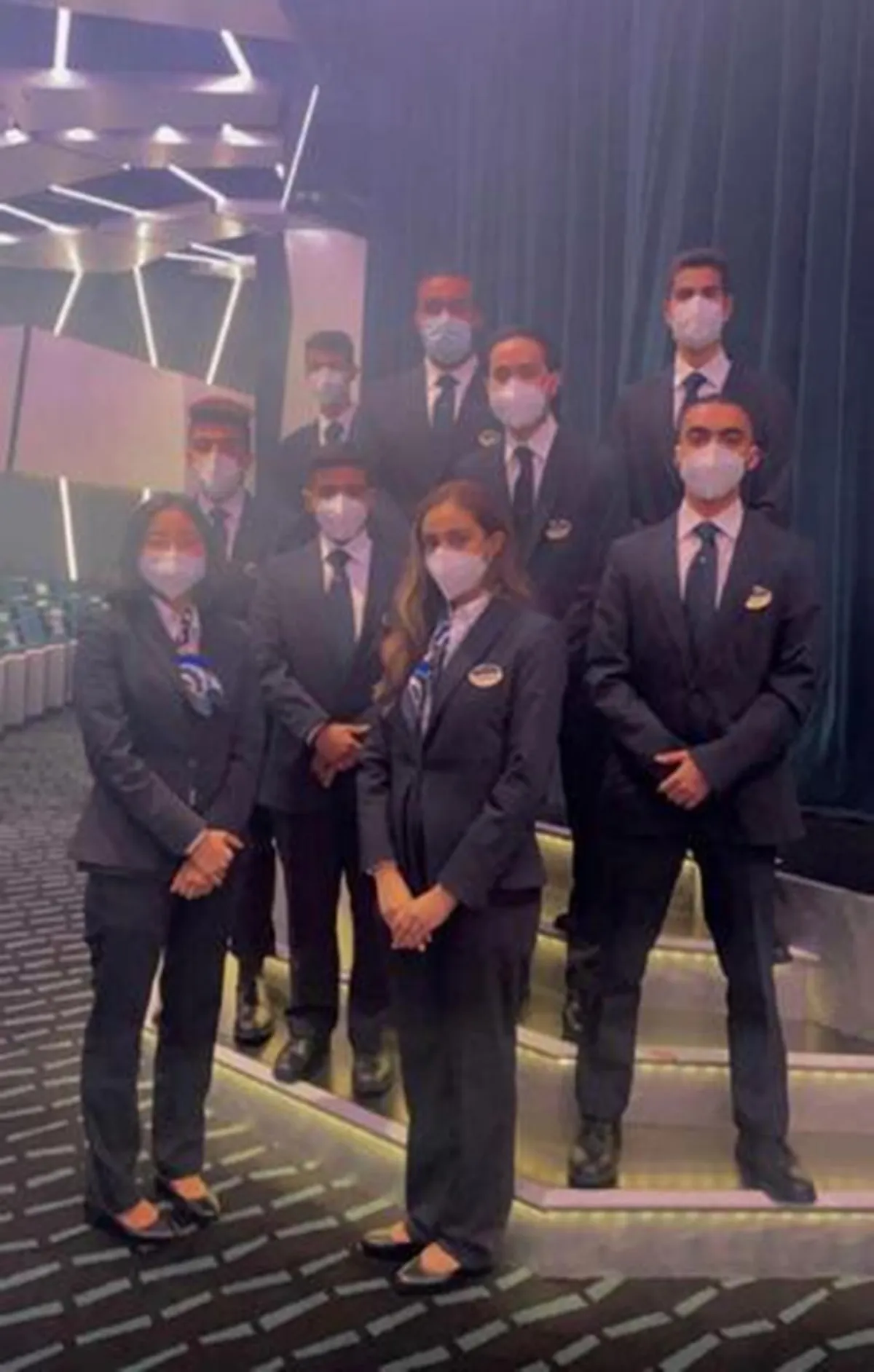 25 متدرباً ومتدربة جامعياً يُديرون التواصل السياحي على متن رحلات الكروز البحرية