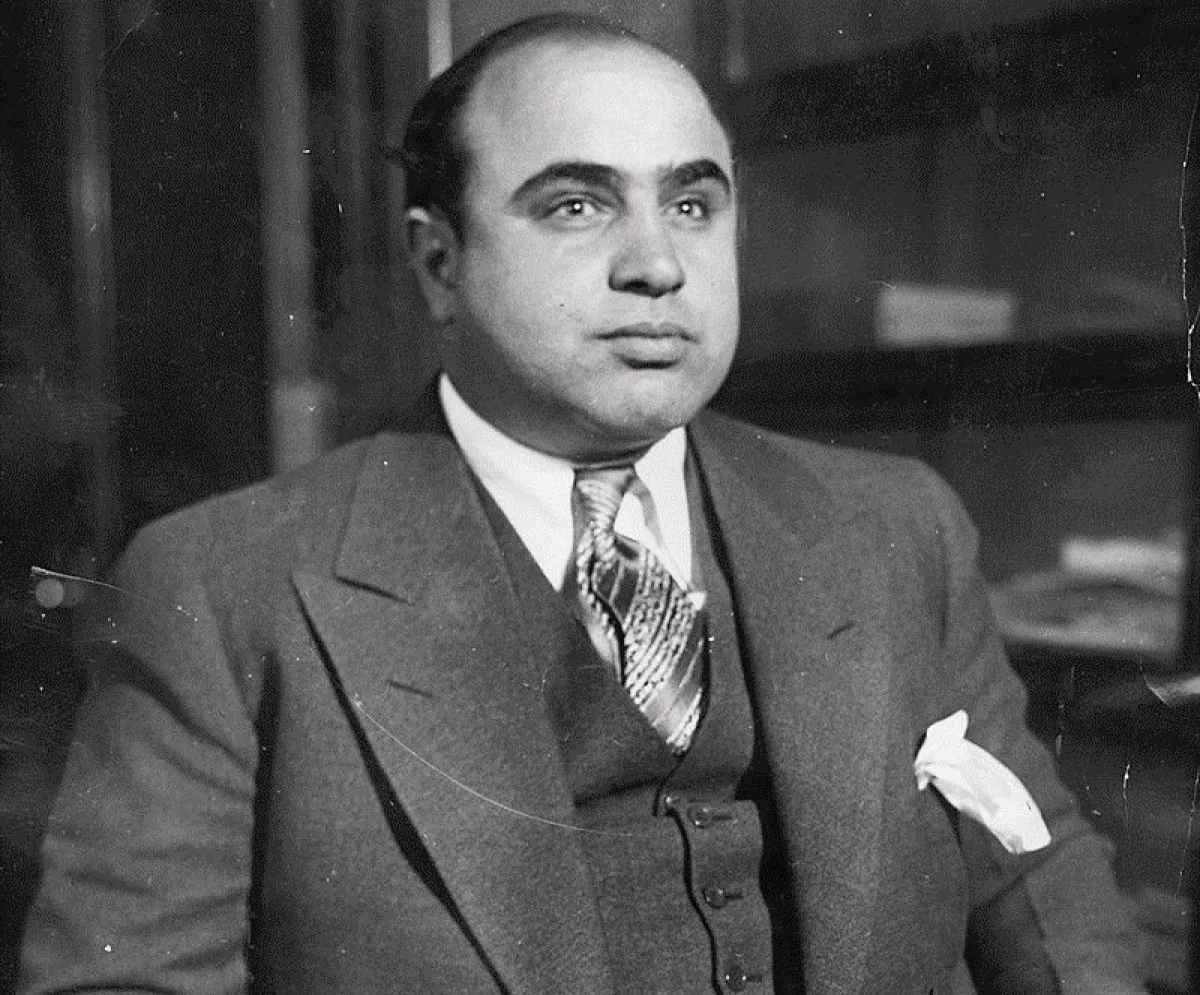 آل كابوني من موقع ويكيبيديا