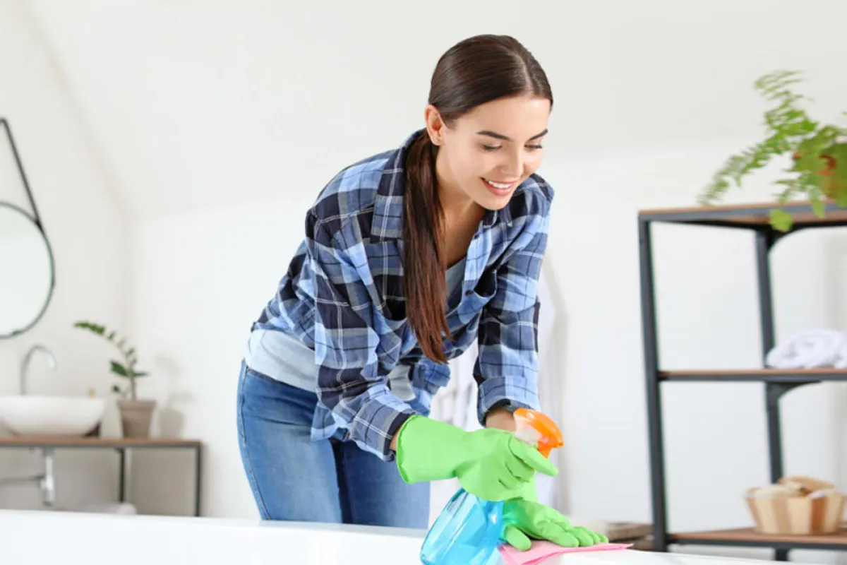 إزالة الصدأ من البانيو