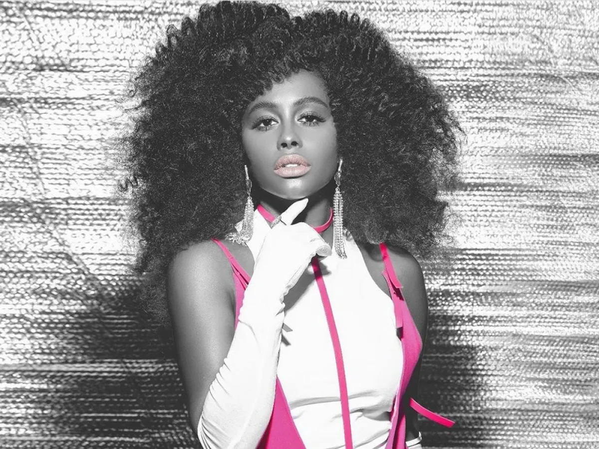 الفنانة داليا مبارك