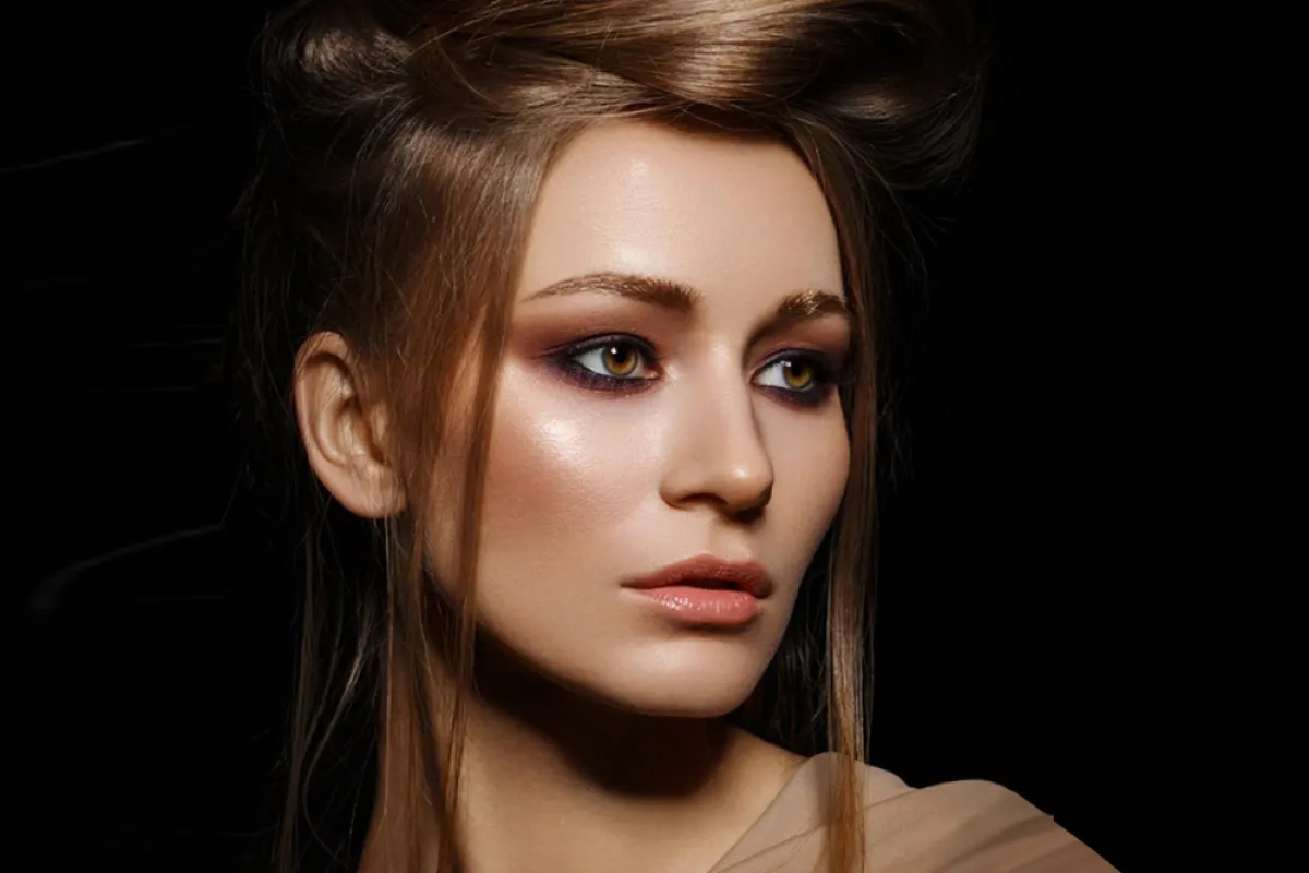 نصائح وحيل مكياج للعيون العسليّة