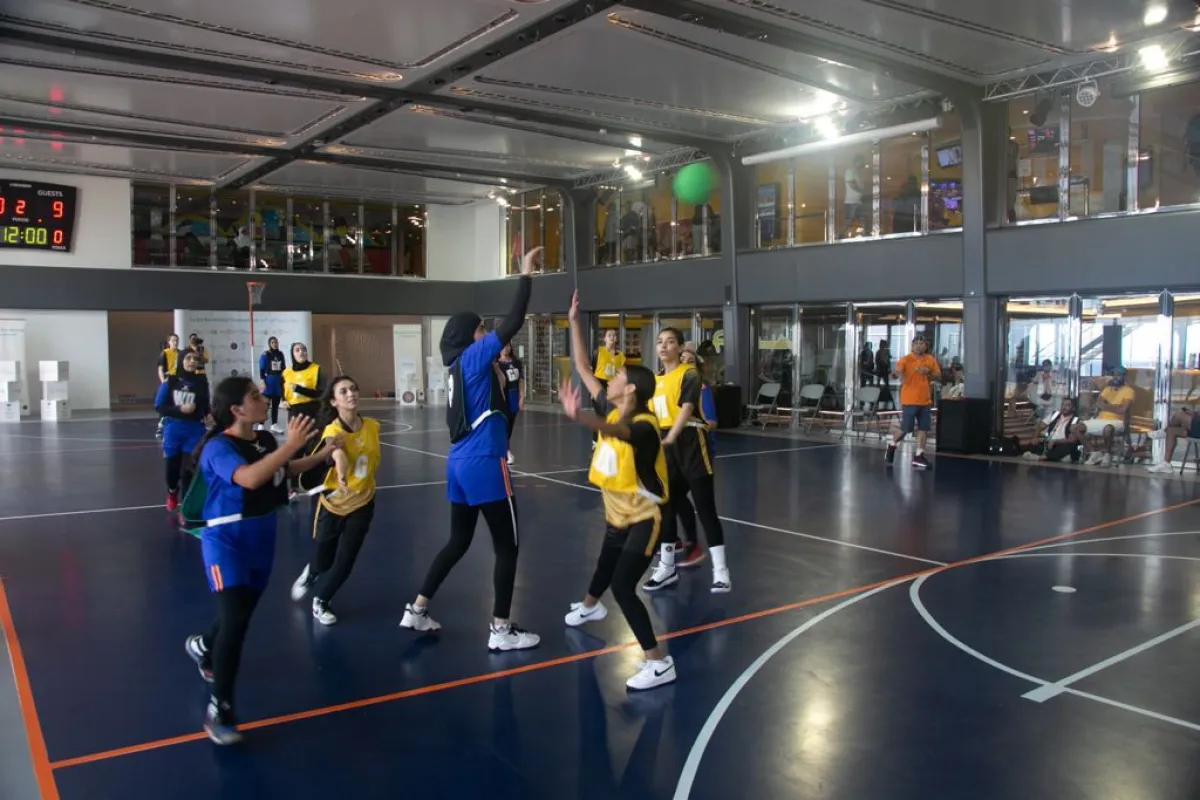 أول بطولة نسائية لرياضة النِتبول في المملكة تقام على متن كروز 