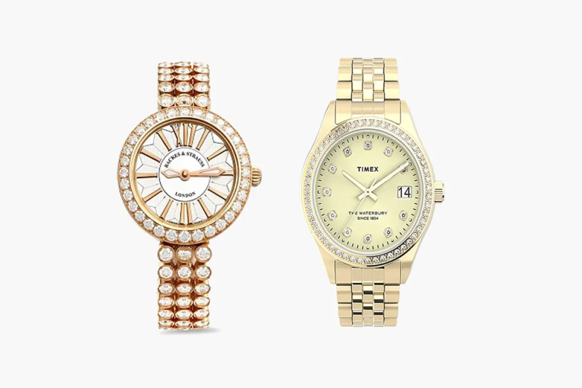 ساعات باللون الذهبي مرصعة بالكريستال