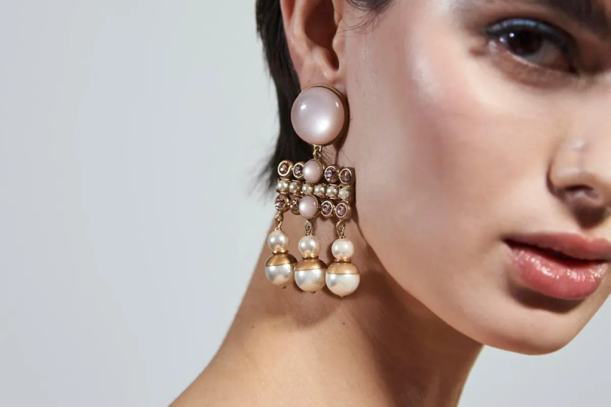 أقراط من جورجيو أرماني